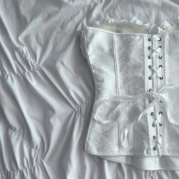 Vintage porcelain satin corset top - Picture 3 of 4